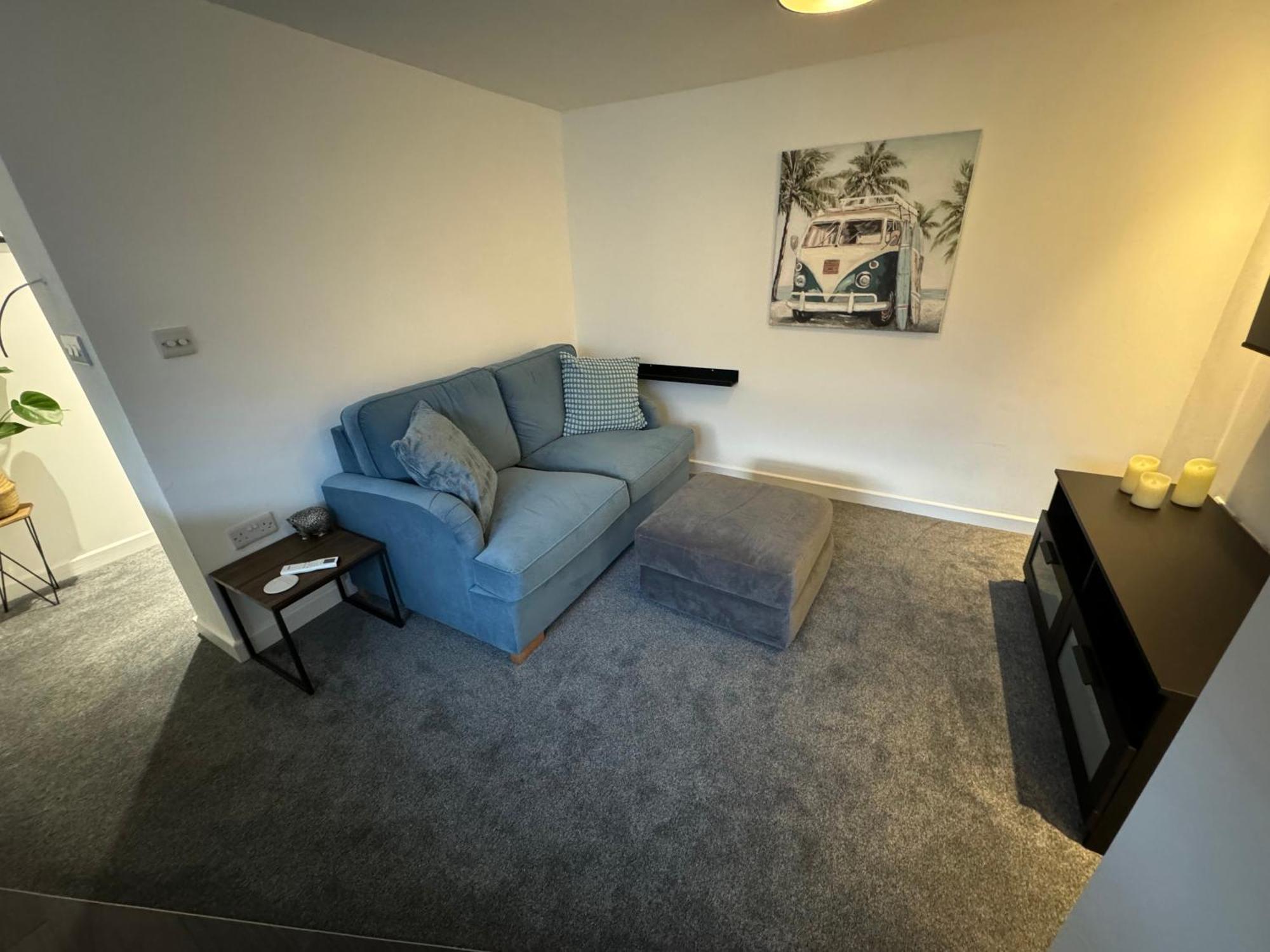 Modern 1 Bed Apartment With Car Parking Bitton 外观 照片